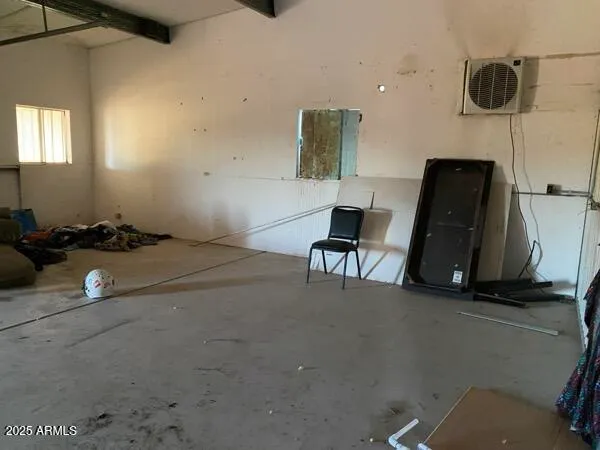 $1 | 37406 North 15th Avenue, Phoenix, AZ 85086