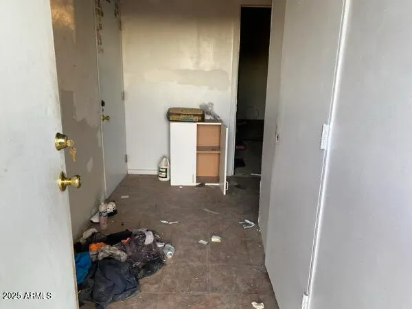 $1 | 37406 North 15th Avenue, Phoenix, AZ 85086