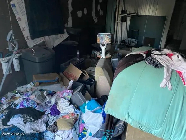 $1 | 37406 North 15th Avenue, Phoenix, AZ 85086