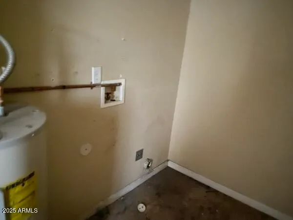 $1 | 37406 North 15th Avenue, Phoenix, AZ 85086