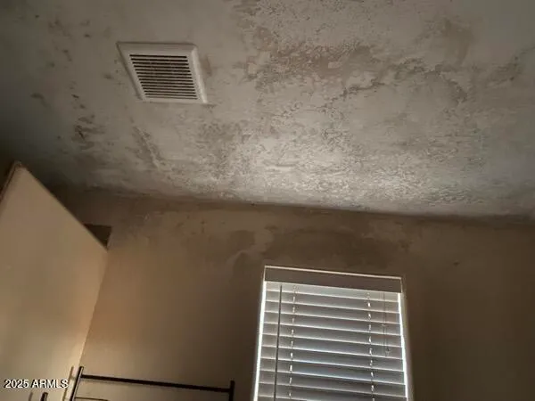 $1 | 37406 North 15th Avenue, Phoenix, AZ 85086