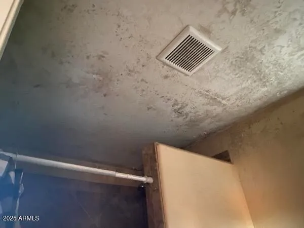 $1 | 37406 North 15th Avenue, Phoenix, AZ 85086