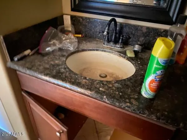 $1 | 37406 North 15th Avenue, Phoenix, AZ 85086