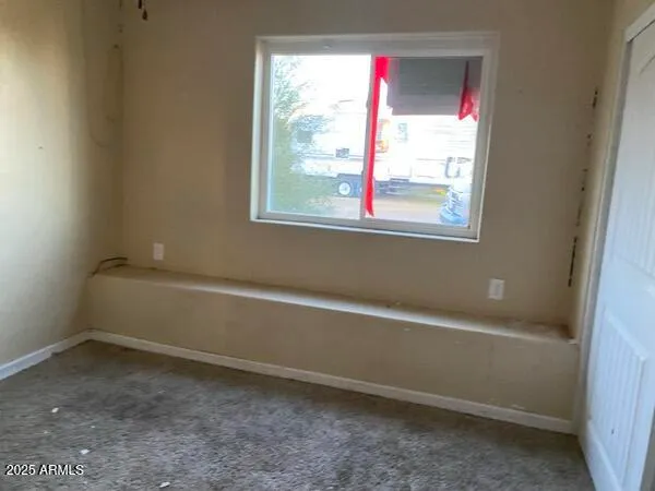 $1 | 37406 North 15th Avenue, Phoenix, AZ 85086