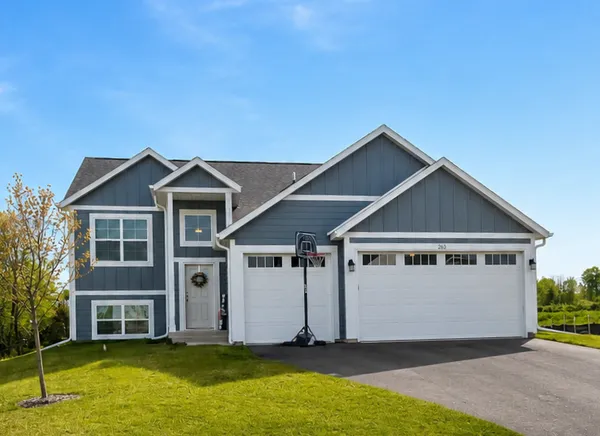 $472,900 | 2615 Ivan Avenue Northeast, St. Michael, MN 55376