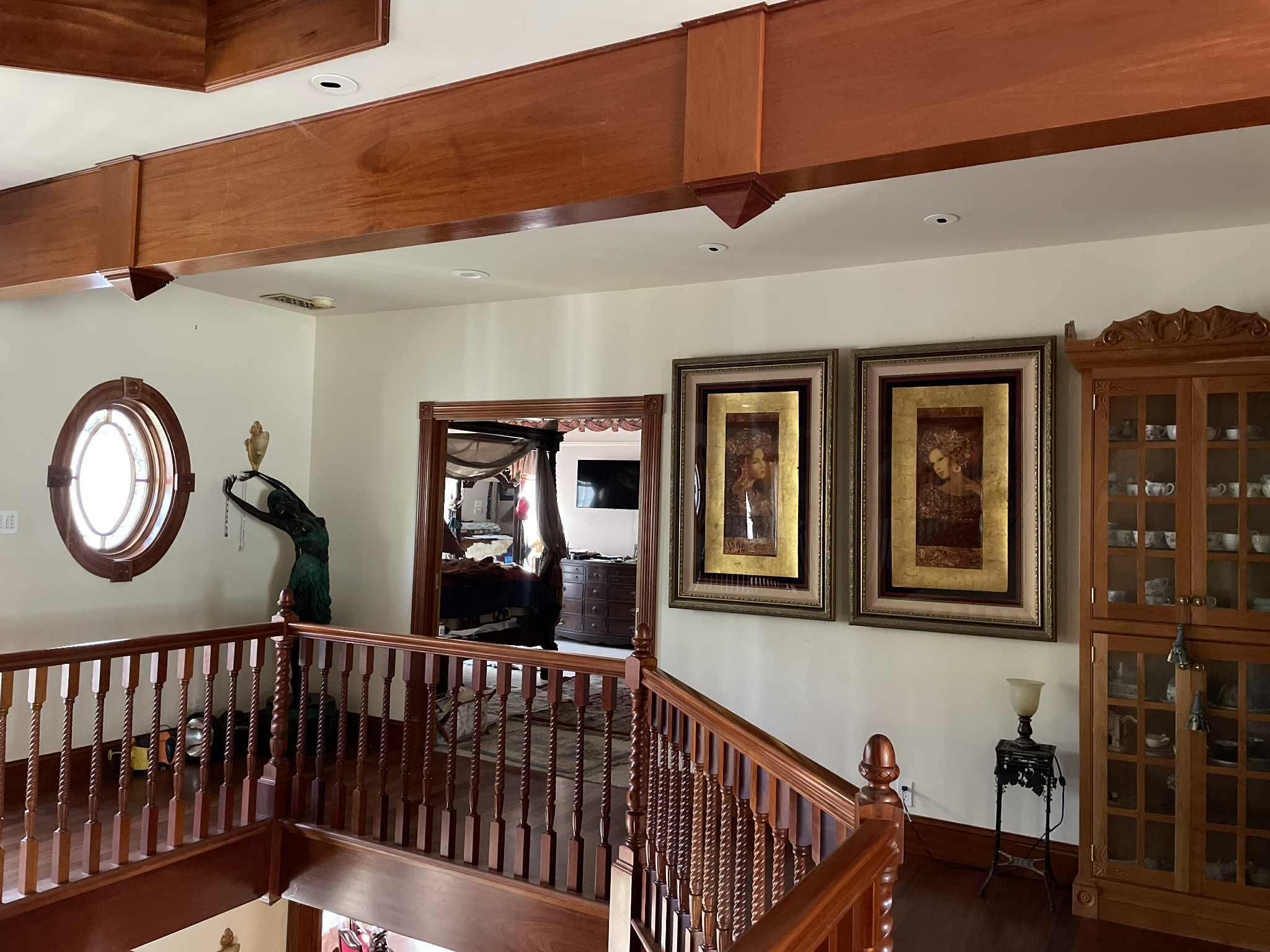 1100 McMullen Creek Road Selma, OR 97538 - Photo 20 of 25 a view of a interior of house