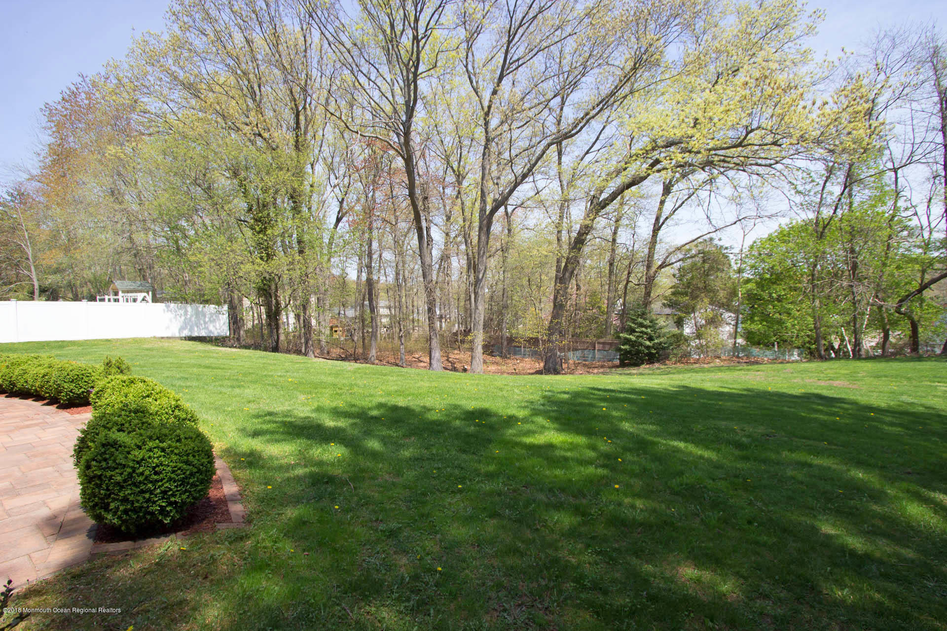 10 Bruce Road Morganville, NJ 07751 - Photo 8 of 51 08