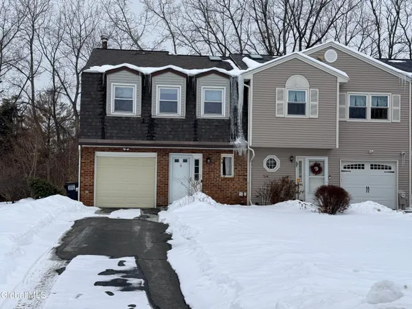 $2,200 | 120 Donna Lynn Drive, East Greenbush, NY 12061