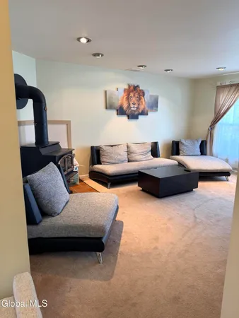 $2,200 | 120 Donna Lynn Drive, East Greenbush, NY 12061