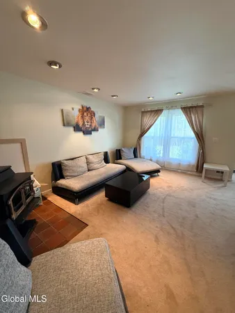 $2,200 | 120 Donna Lynn Drive, East Greenbush, NY 12061