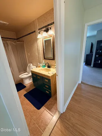 $2,200 | 120 Donna Lynn Drive, East Greenbush, NY 12061