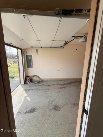$2,200 | 120 Donna Lynn Drive, East Greenbush, NY 12061