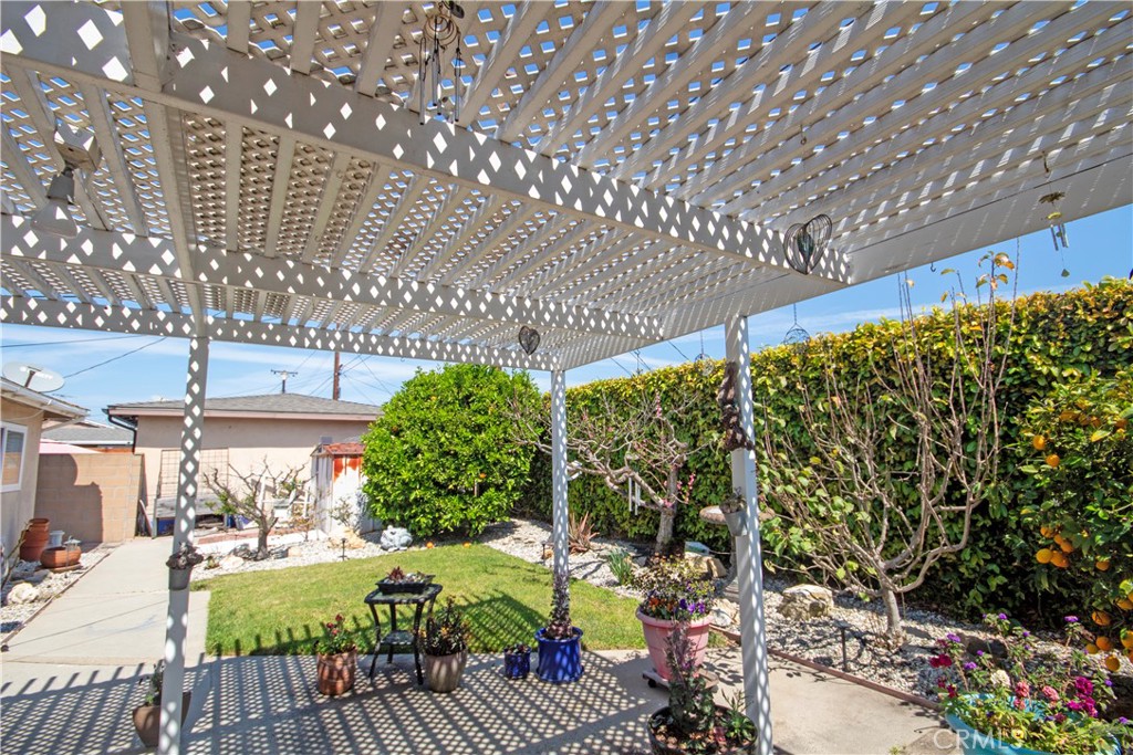 24230 Postmaster Avenue Harbor City, CA 90710 - Photo 24 of 31 a view of a backyard with sitting area