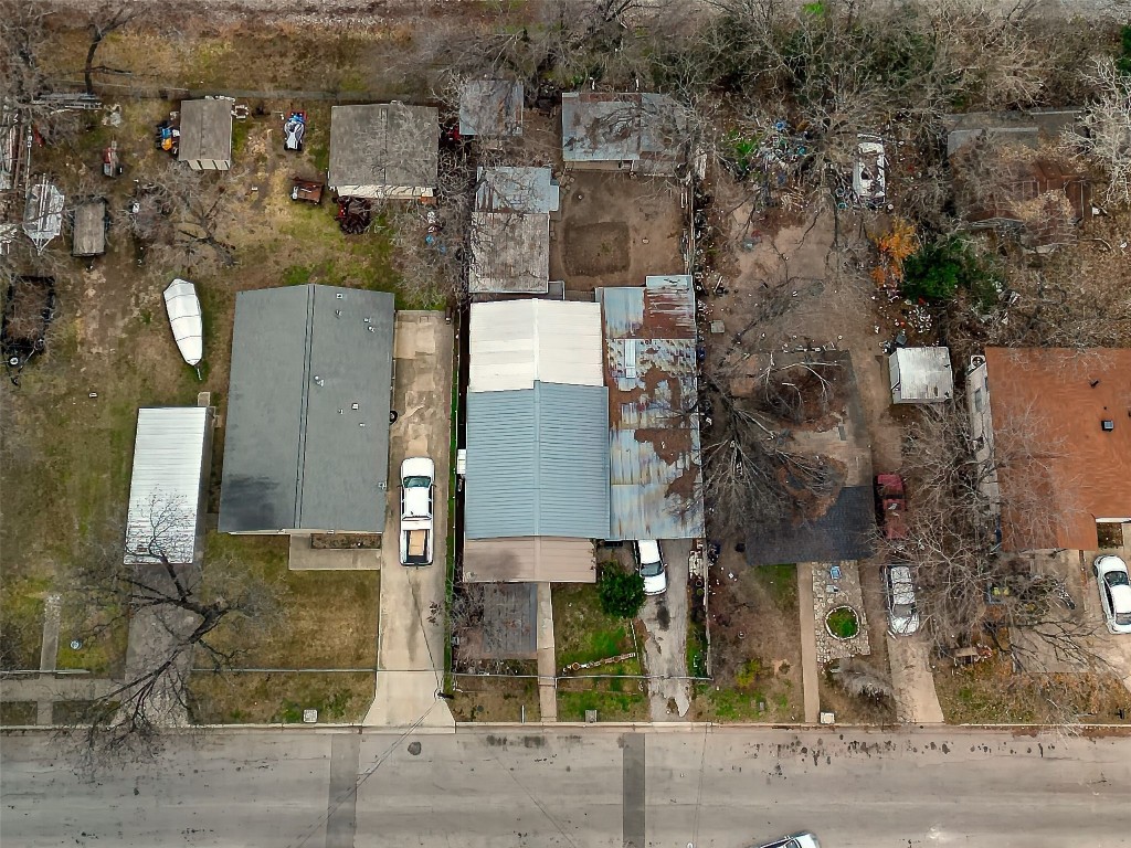 2900 Castro Street Austin, TX 78702 - Photo 9 of 39 an aerial view of residential houses