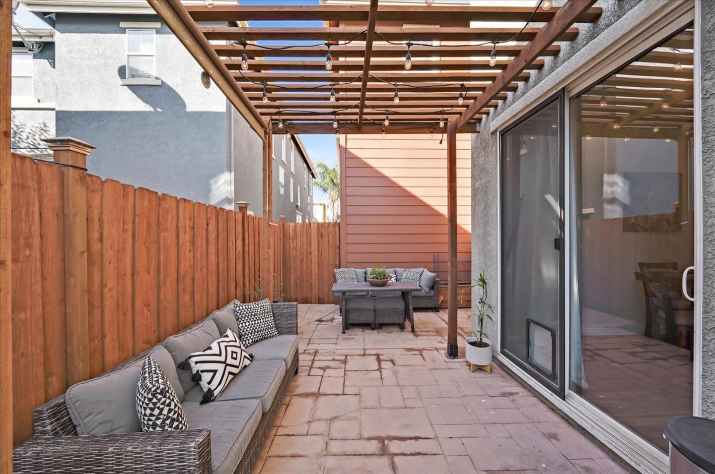 7929 Kipling Circle Gilroy, CA 95020 - Photo 33 of 39 a balcony with furniture and a potted plant