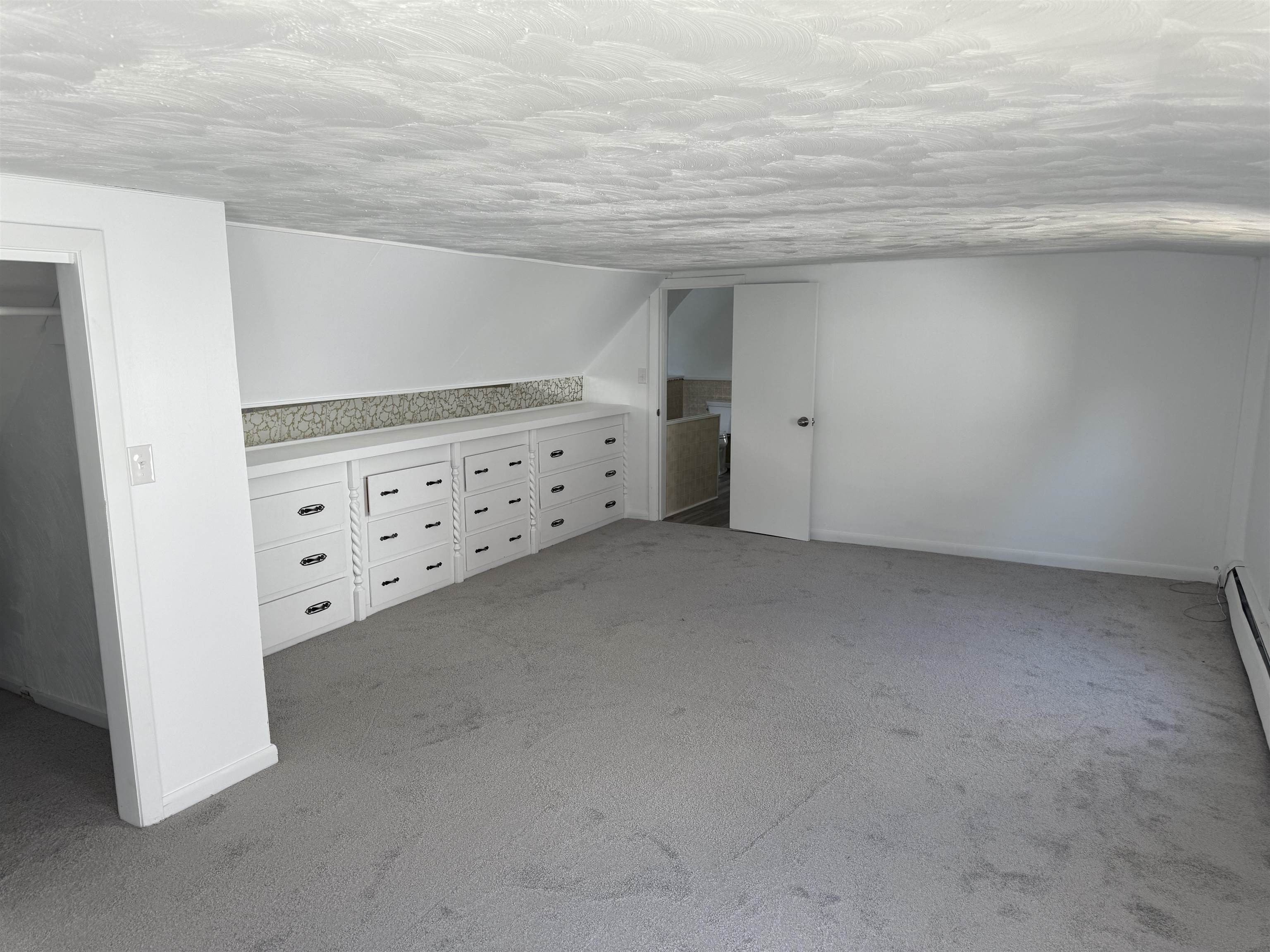 554 Granite Street Manchester, NH 03102 - Photo 10 of 16 Gallery Image 10