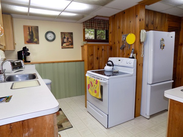 2 Sandy Beach Road Holland, MA 01521 - Photo 6 of 20