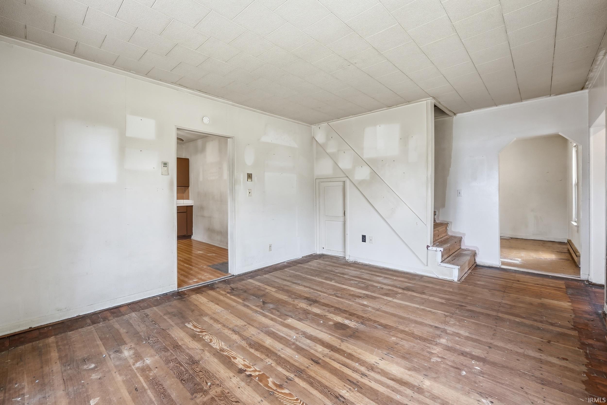 315 West Oak Street Butler, IN 46721 - Photo 9 of 41