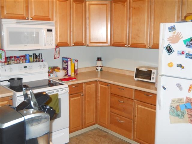 4 Orchard Lane Springfield, VT 05156 - Photo 7 of 17