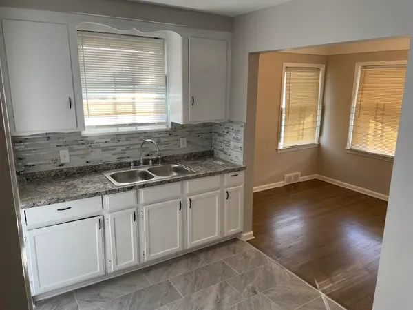 $1,200 | 18400 Rosemont Avenue, Detroit, MI 48219