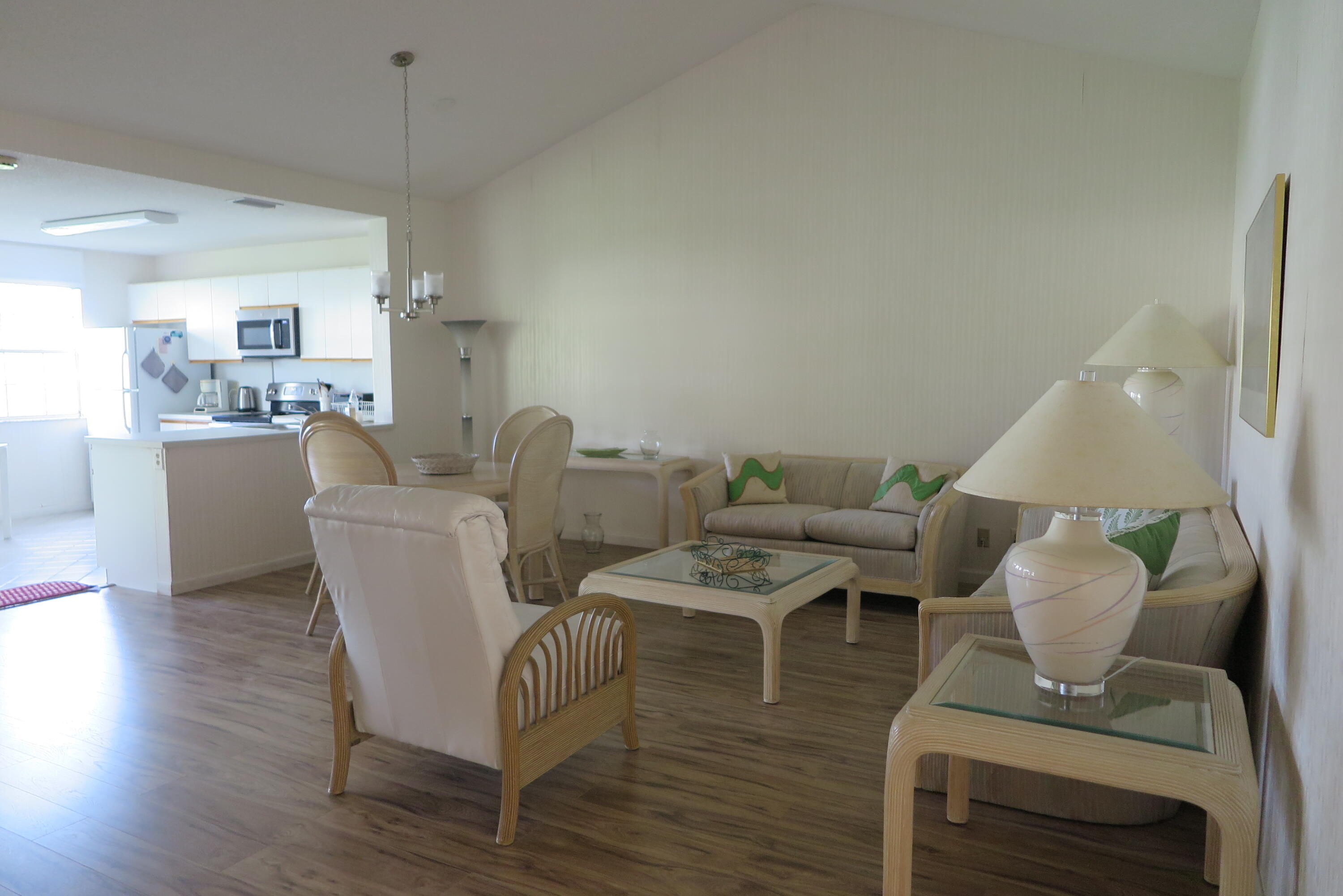 6707 Via Boca Raton, Unit 6707 Boca Raton, FL 33433 - Photo 3 of 13 living room