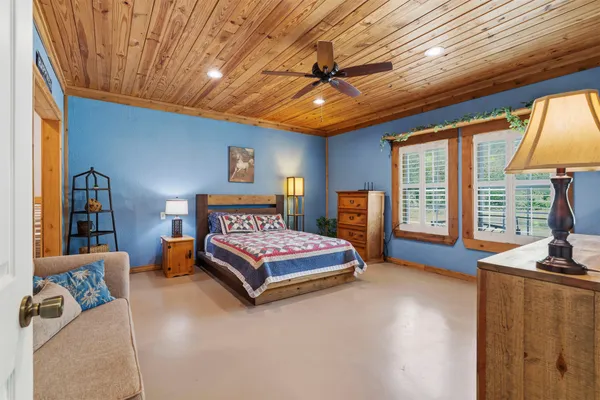 $440,000 | 10996 County Road 311, Rockdale, TX 76567
