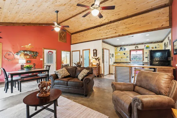 $440,000 | 10996 County Road 311, Rockdale, TX 76567