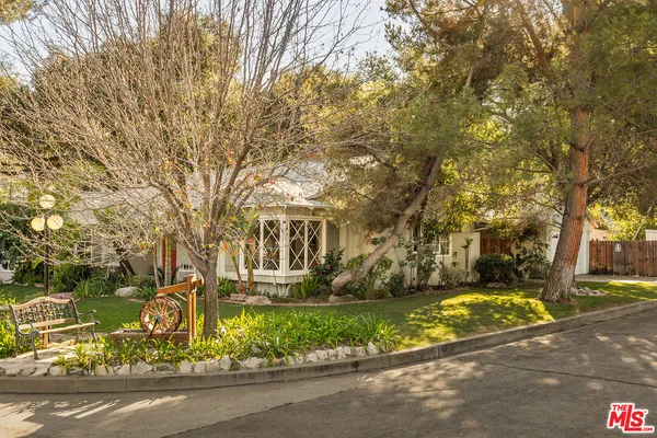 $1,275,000 | 3661 Malafia Drive, Glendale, CA 91208