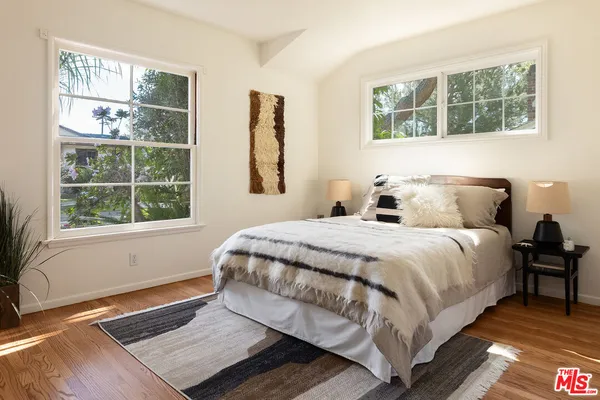 $1,275,000 | 3661 Malafia Drive, Glendale, CA 91208