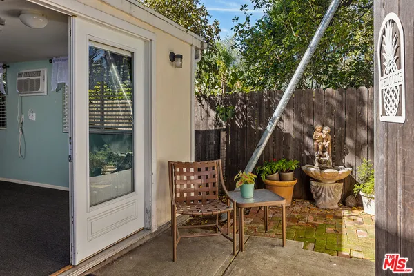 $1,275,000 | 3661 Malafia Drive, Glendale, CA 91208
