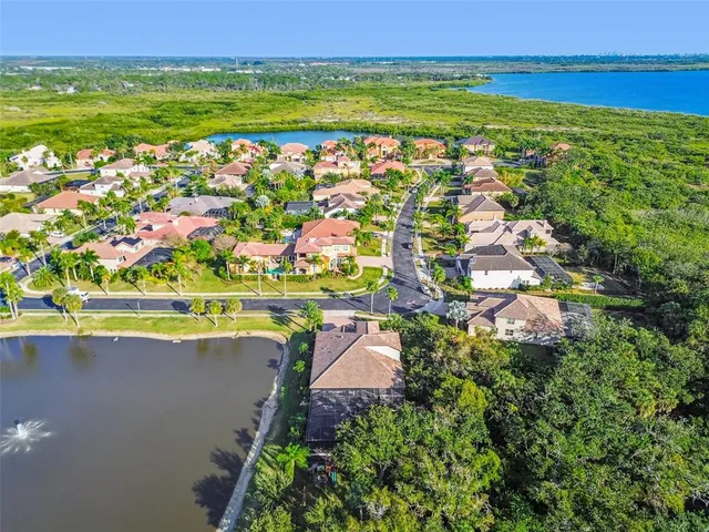 $1,380,000 | 372 Coco Plum Court, Oldsmar, FL 34677