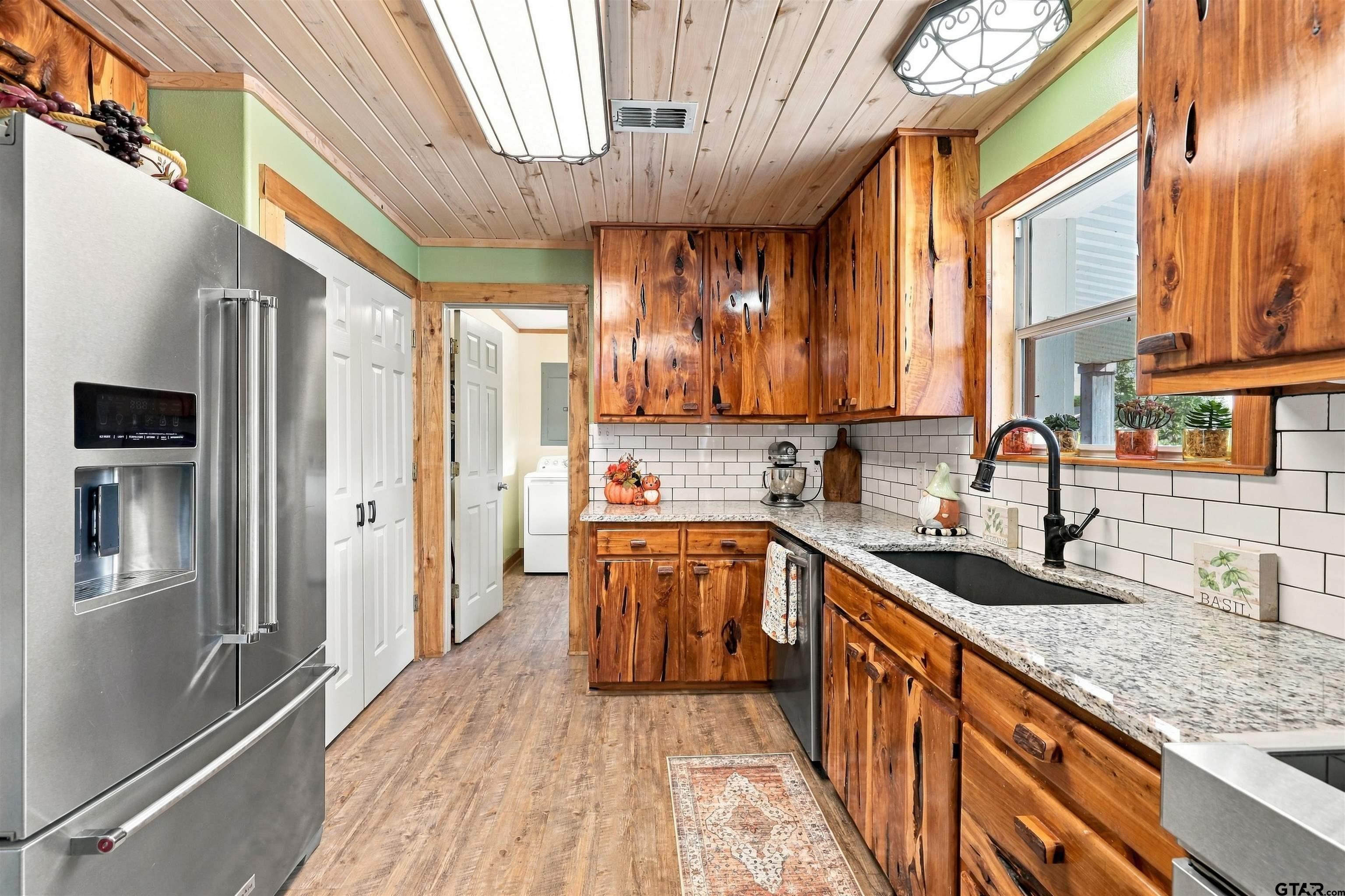 11511 C R 290 Tyler, TX 75707 - Photo 10 of 41 Gallery Image 10
