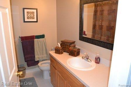 2658 Gerald Avenue Rochester, MI 48307 - Photo 12 of 16 Full Bath