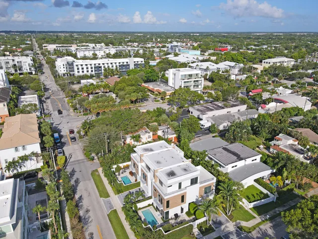 $2,749,000 | 200 Northeast 7th Avenue, Unit 3, Delray Beach, FL 33483