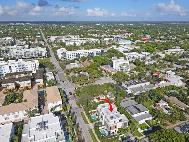 $2,749,000 | 200 Northeast 7th Avenue, Unit 3, Delray Beach, FL 33483