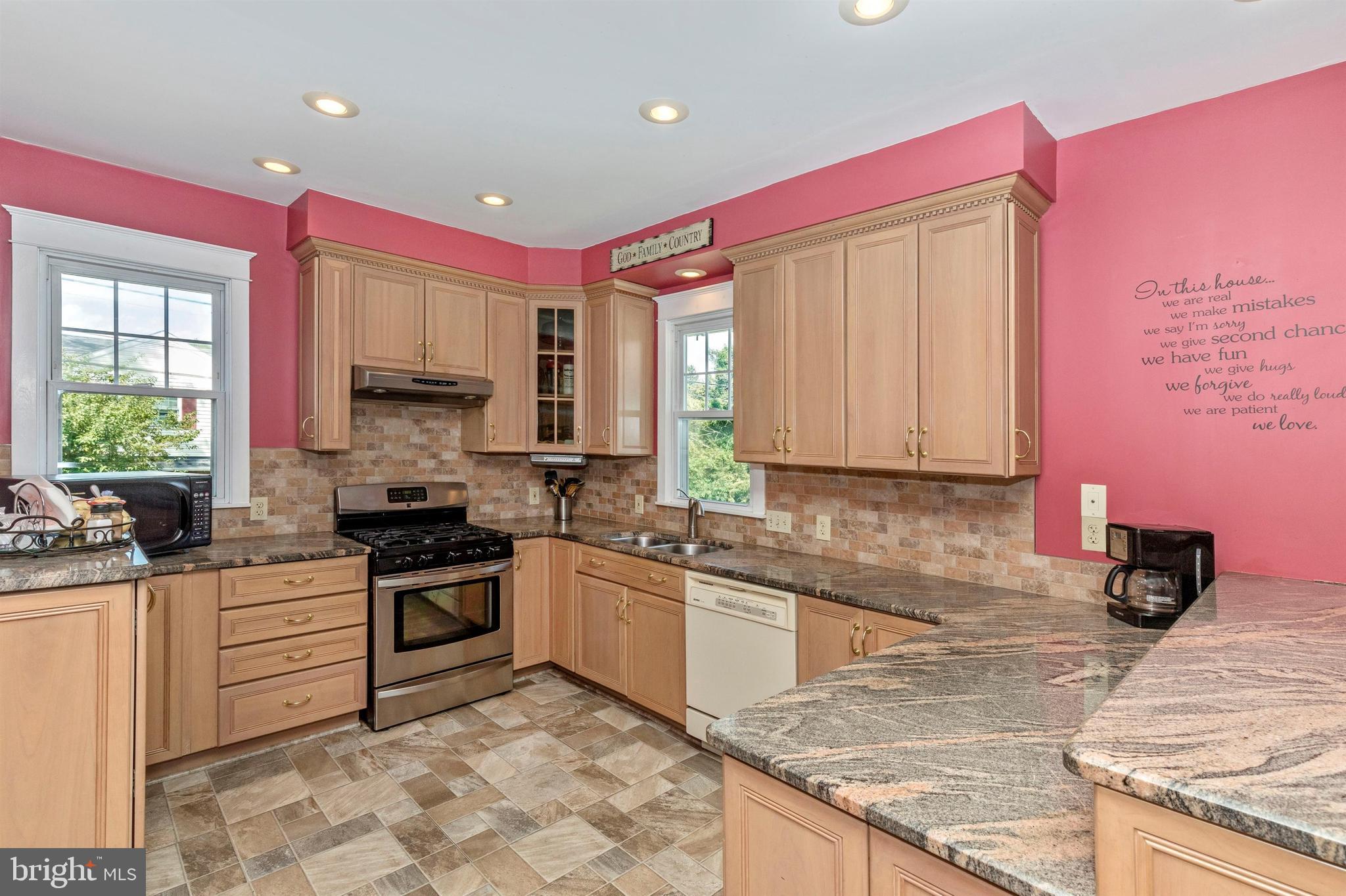 309 Ryanard Road Wallingford, PA 19086 - Photo 12 of 41