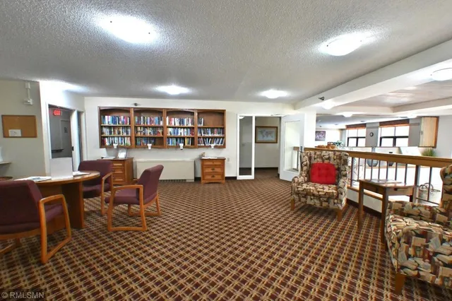 $67,900 | 7600 Golden Valley Road, Unit 510, Golden Valley, MN 55427