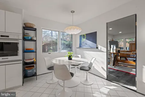 $760,000 | 9512 White Spring Way, Columbia, MD 21046