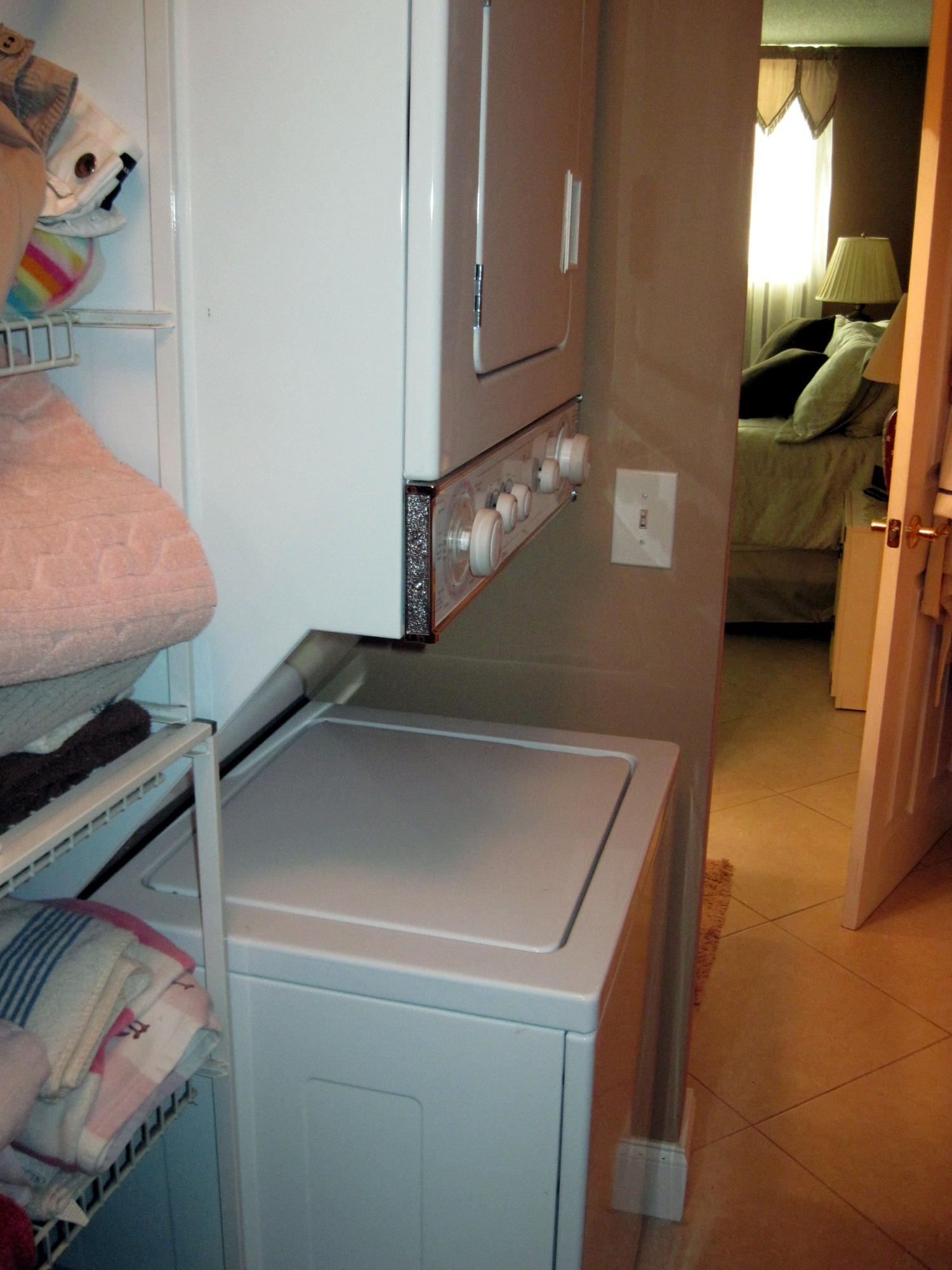 336 Golfview Road, Unit 718 North Palm Beach, FL 33408 - Photo 22 of 28 Washer & Dryer in Condo
