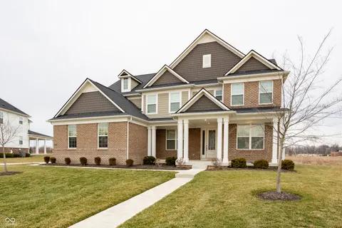$1,250,000 | 2900 Towne Meadow Drive, Carmel, IN 46032