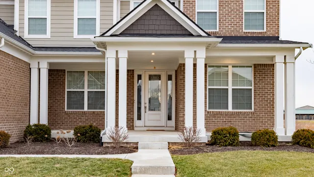 $1,250,000 | 2900 Towne Meadow Drive, Carmel, IN 46032