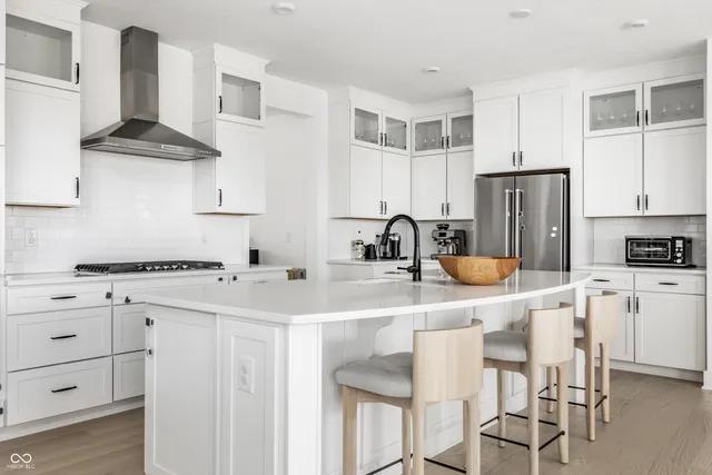 $1,250,000 | 2900 Towne Meadow Drive, Carmel, IN 46032