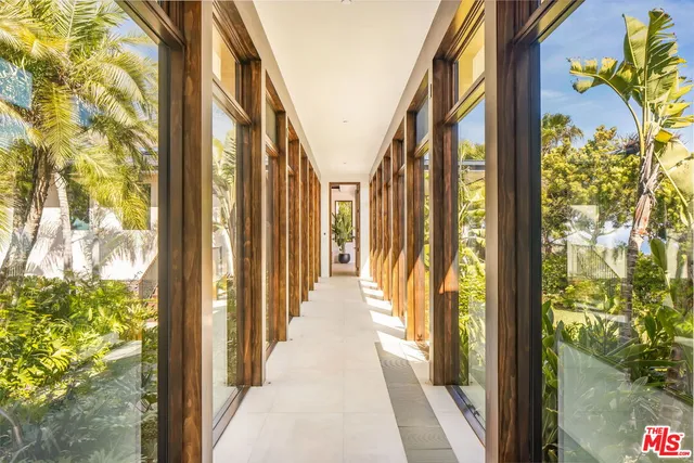 $29,950,000 | 11809 Ellice Street, Malibu, CA 90265