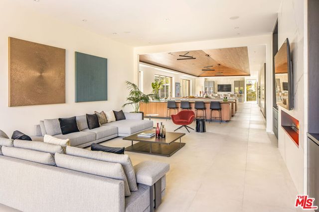 $29,950,000 | 11809 Ellice Street, Malibu, CA 90265