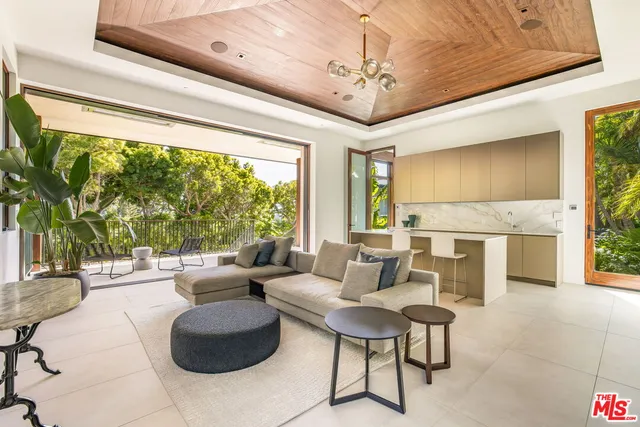 $29,950,000 | 11809 Ellice Street, Malibu, CA 90265