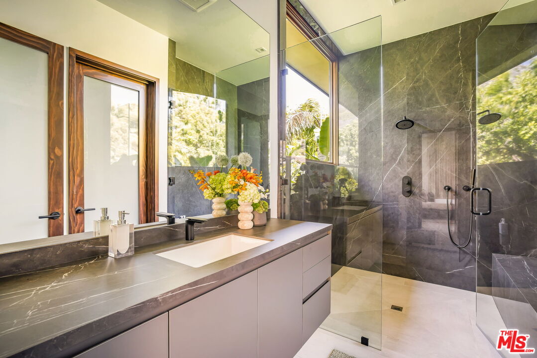 11809 Ellice Street Malibu, CA 90265 - Photo 32 of 52