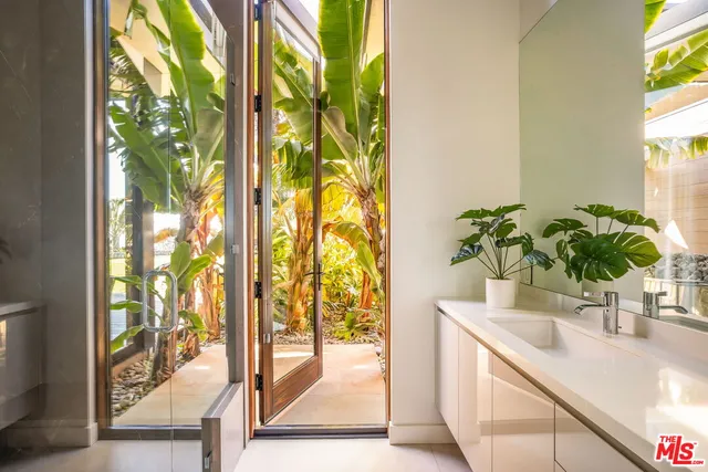 $29,950,000 | 11809 Ellice Street, Malibu, CA 90265