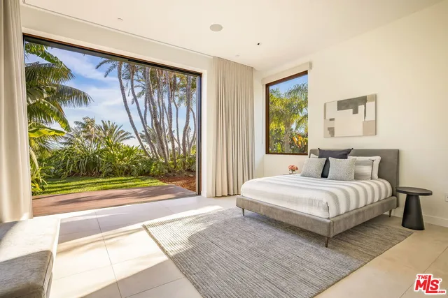 $29,950,000 | 11809 Ellice Street, Malibu, CA 90265