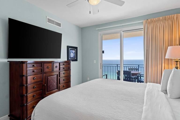 16701 Front Beach Road, Unit 1807 Panama City Beach, FL 32413 - Photo 10 of 28 Sterling Breeze 1807 - 11