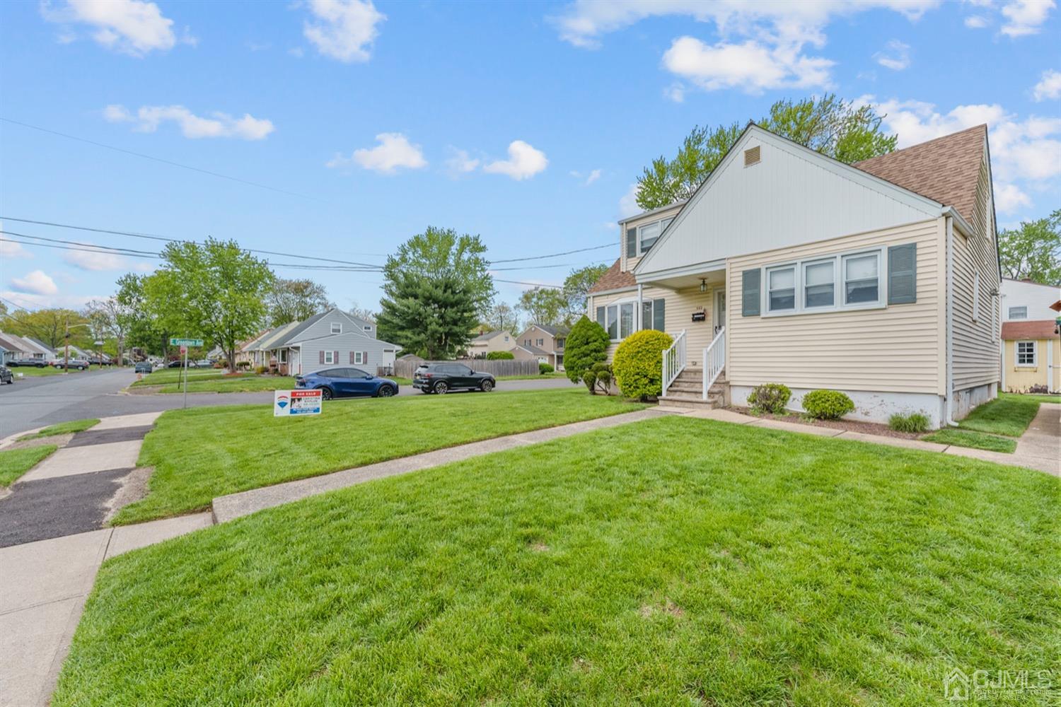 502 Decatur Avenue Middlesex, NJ 08846 - Photo 2 of 21 Gallery Image 2